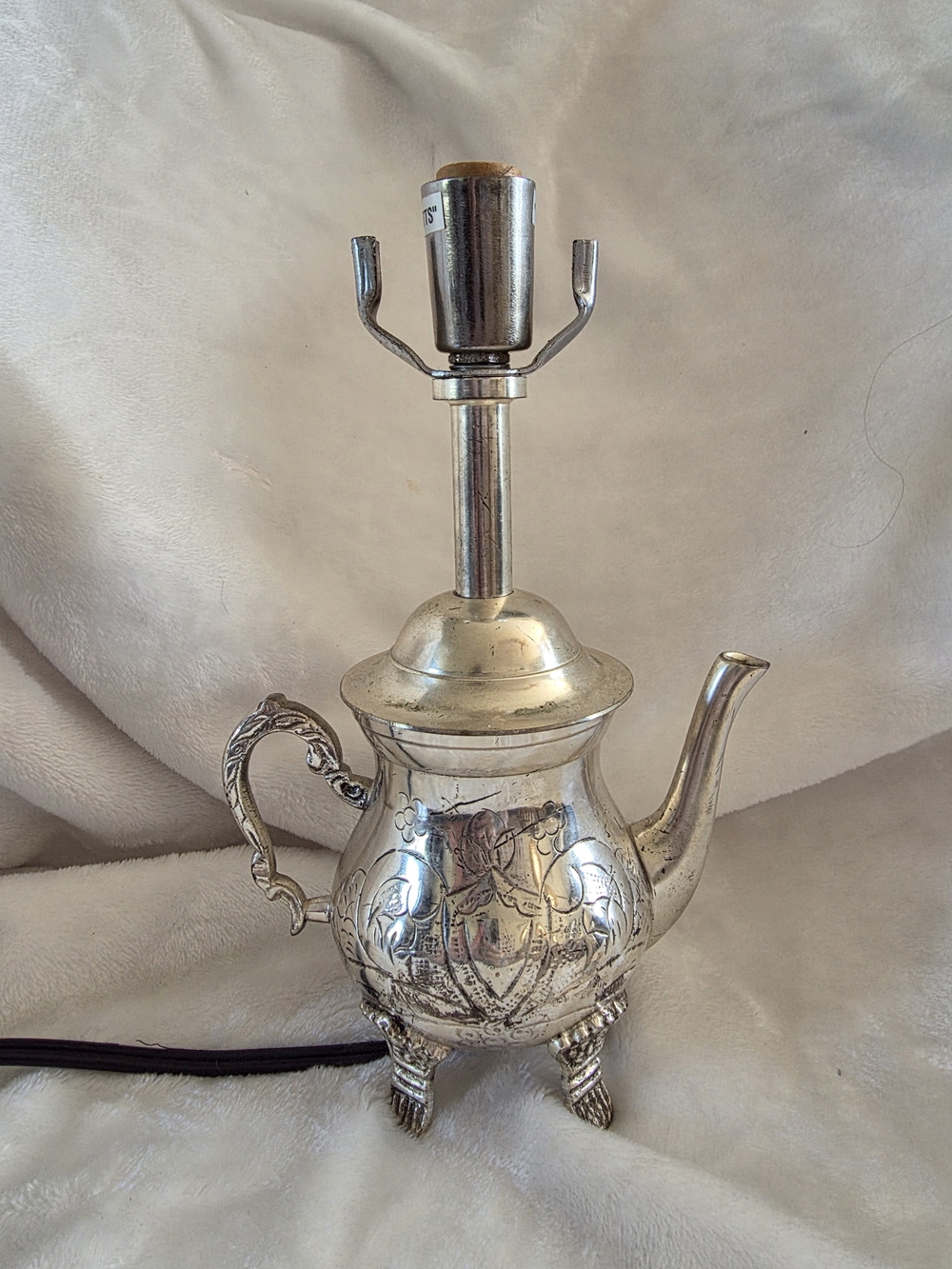 Vintage Silver Plated Teapot Lamp, Made in India, Engraved Etched Teapot Lamp - Picture 2 of 11